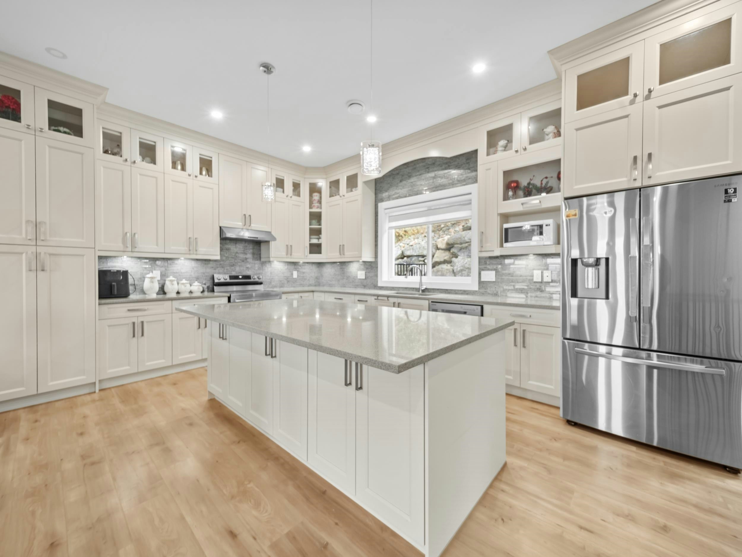 8204 Harvest Place, Chilliwack, BC, V4Z 0E4 - 9