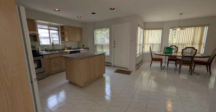 7XXX Thornhill Drive, Vancouver, BC, V5P 3T5 - 8