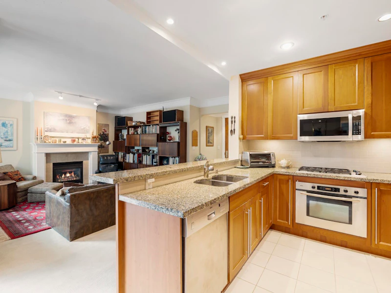304 - 4685 Valley Drive, Vancouver BC V6J 5M2