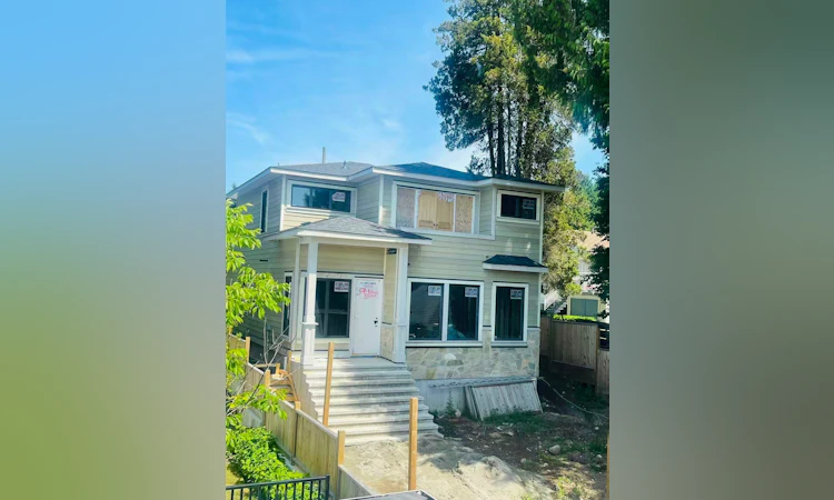 102-765 Edgar Avenue