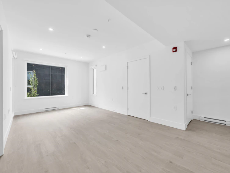 2218 E 1st Avenue, Vancouver, BC, V5N 1B6 - 11