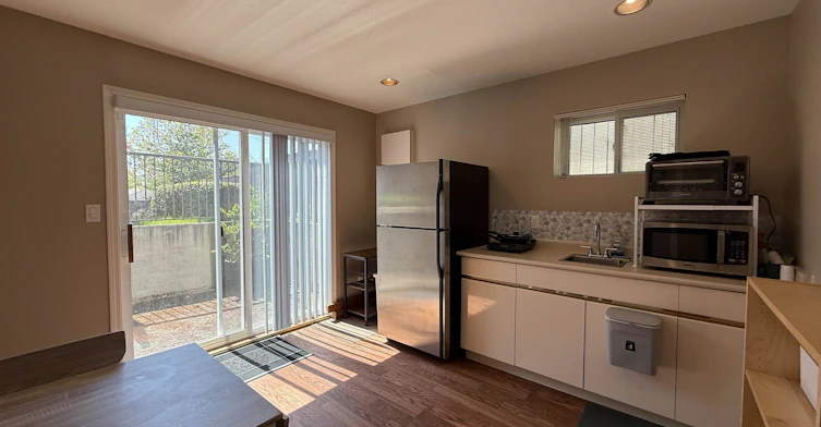 1 Bed Suite-3900 W 24th Avenue, Vancouver, BC, V6S 1M2 - 4