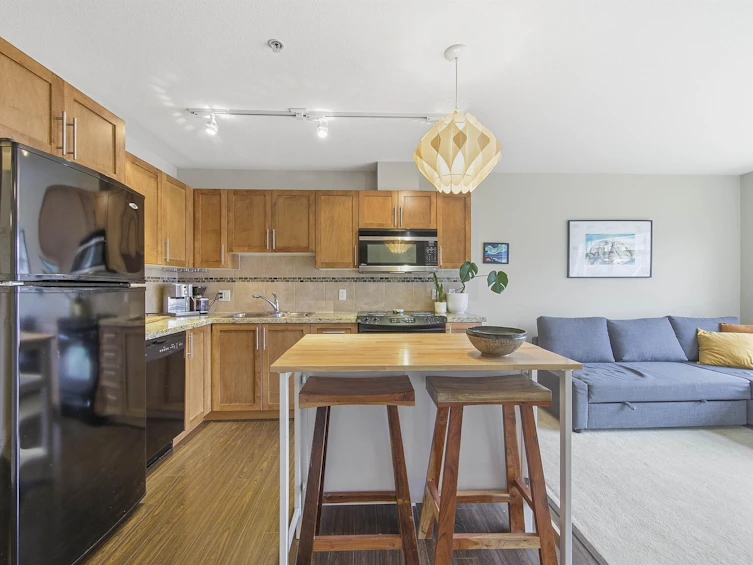 319-1211 Village Green Way, Squamish, BC, V8B 0R7 - 3
