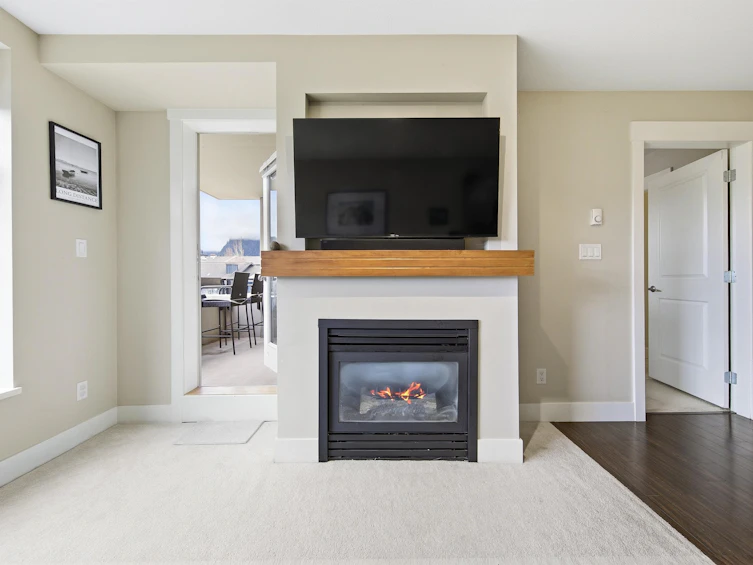 319-1211 Village Green Way, Squamish, BC, V8B 0R7 - 10