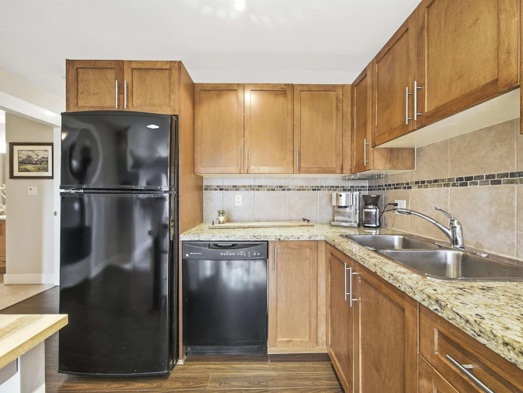 319-1211 Village Green Way, Squamish, BC, V8B 0R7 - 4