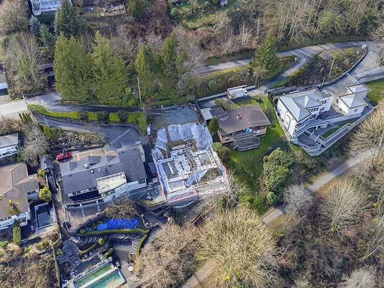 5645 Highfield Drive, Burnaby, BC, V5B 1E4 - 9