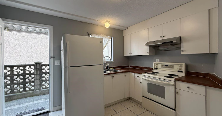 2 Bed Suite-2323 E 41st Avenue, Vancouver, BC, V5R 2W2 - 9