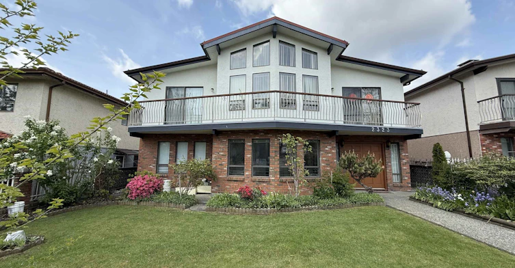 2 Bed Suite-2323 E 41st Avenue, Vancouver, BC, V5R 2W2