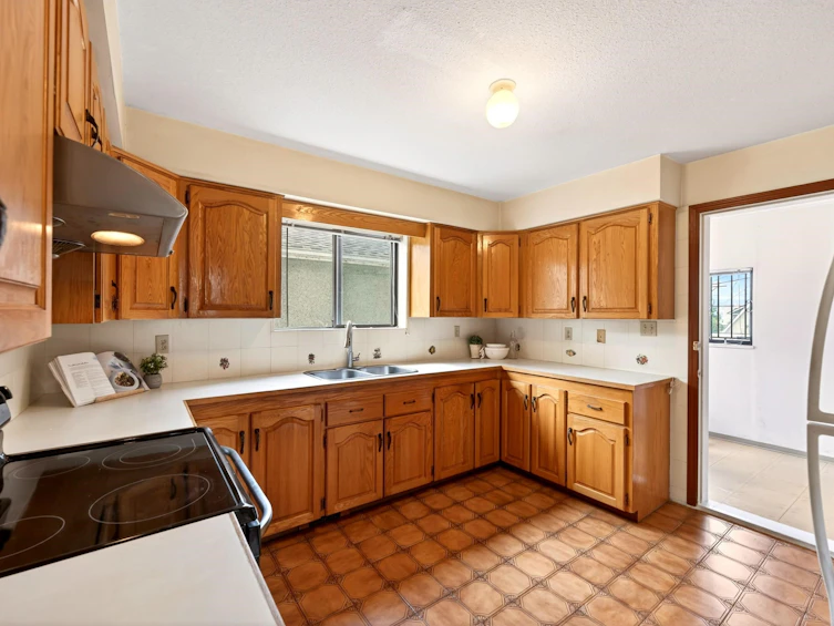 2031 E 23rd Avenue, Vancouver, BC, V5N 2T9 - 12