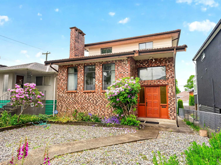 2031 E 23rd Avenue, Vancouver, BC, V5N 2T9 - 3