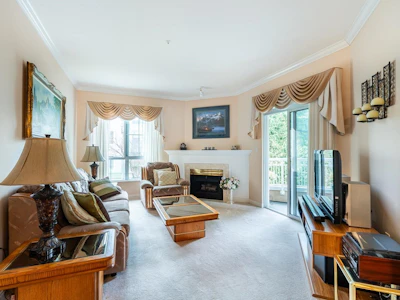 219-2985 Princess Crescent - 4