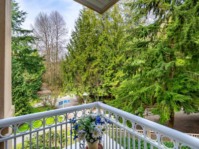 219-2985 Princess Crescent - 2