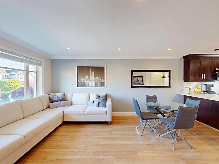 7377 Stride Avenue, Burnaby, BC, V3N 1V3 - 5