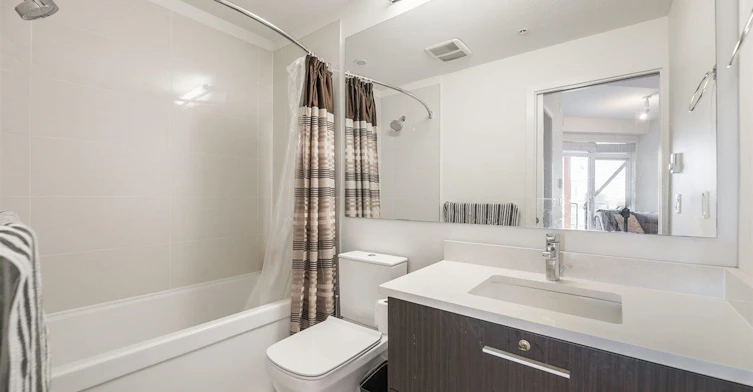 107-3462 Ross Drive, Vancouver, BC, V6S 0H6 - 7