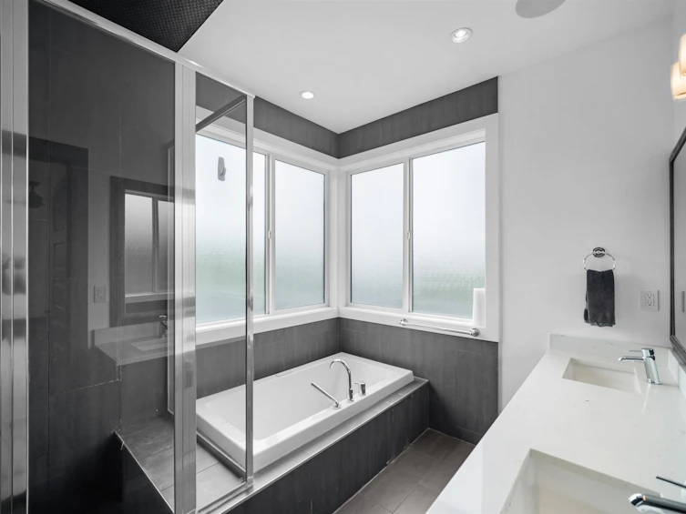 7493 Gatineau Place, Vancouver, BC, V5S 2S3 - 21