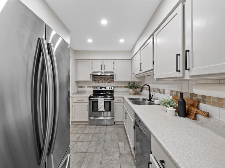 7-20943 Camwood Avenue, Maple Ridge, BC, V2X 2N9 - 8