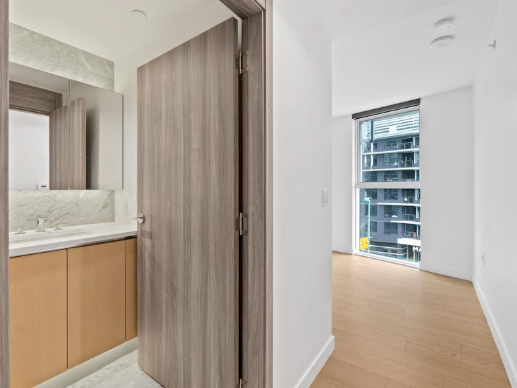 684-87 Nelson Street, Vancouver, BC, V6Z 0E8 - 9