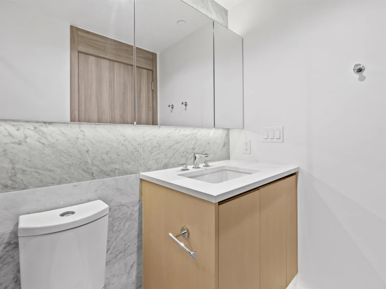 684-87 Nelson Street, Vancouver, BC, V6Z 0E8 - 18