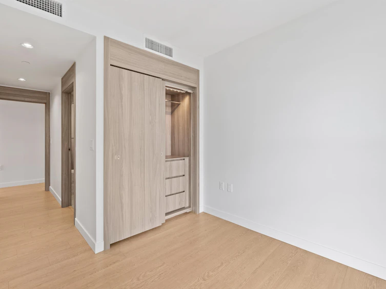 684-87 Nelson Street, Vancouver, BC, V6Z 0E8 - 11