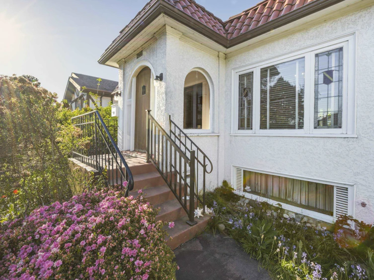 433 E 48th Avenue, Vancouver, BC, V5W 2E4 - 3