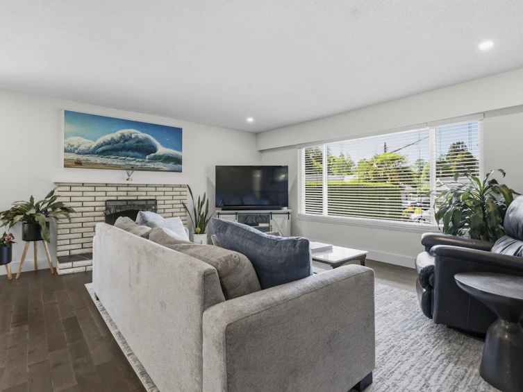 876 Harris Place, Delta, BC, V4M 3A8 - 5