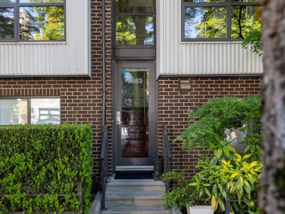 3683 Commercial Street - 2