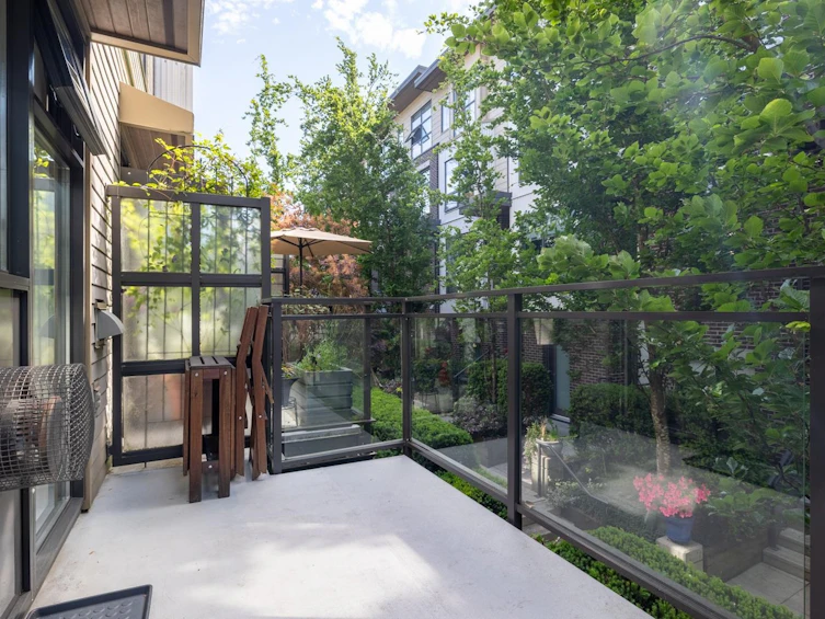 3683 Commercial Street, Vancouver, BC, V5N 4G1 - 5