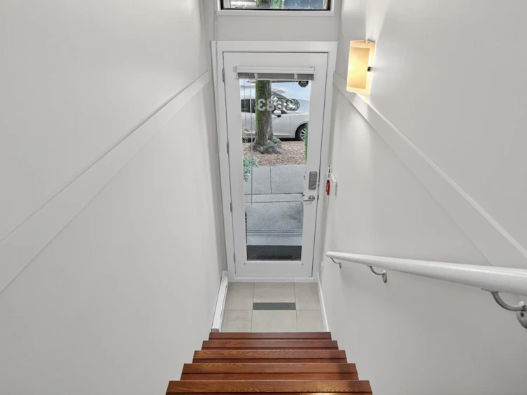 3683 Commercial Street, Vancouver, BC, V5N 4G1 - 3