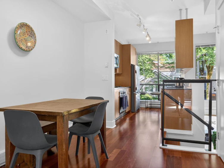 3683 Commercial Street, Vancouver, BC, V5N 4G1 - 8