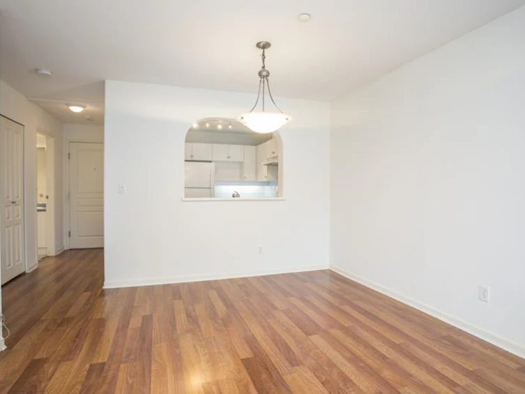 212-12633 No. 2 Road, Richmond, BC, V7E 6N5 - 6