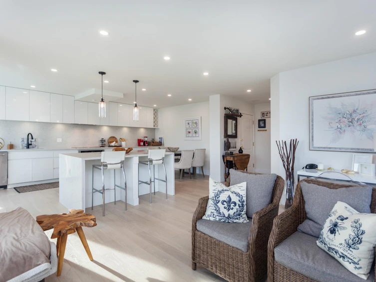 1201-140 E 14th Street, North Vancouver, BC, V7L 2N3 - 5