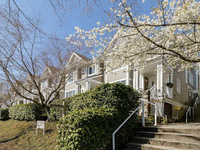 21-2885 E Kent Avenue North Avenue - 4