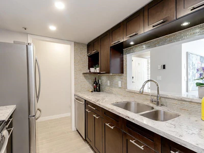 21-2885 E Kent Avenue North Avenue - 5