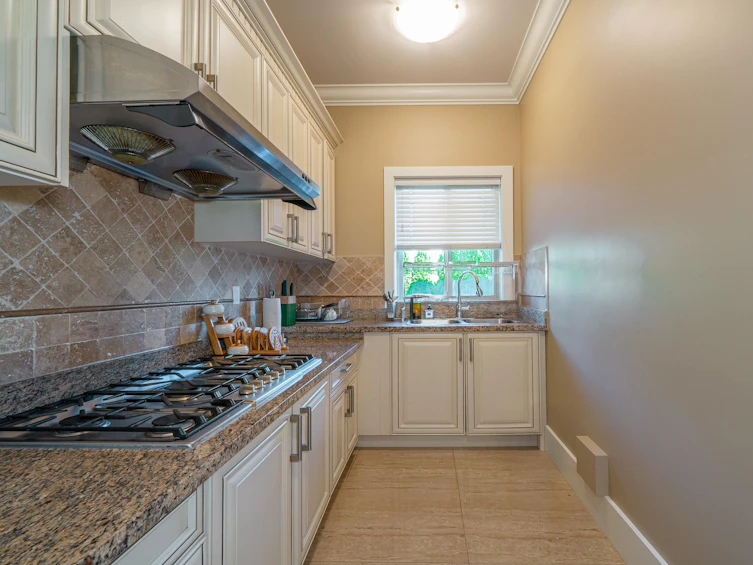 8100 Fairlane Road, Richmond, BC, V7C 1Y4 - 13