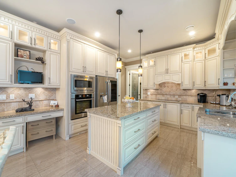 8100 Fairlane Road, Richmond, BC, V7C 1Y4 - 8