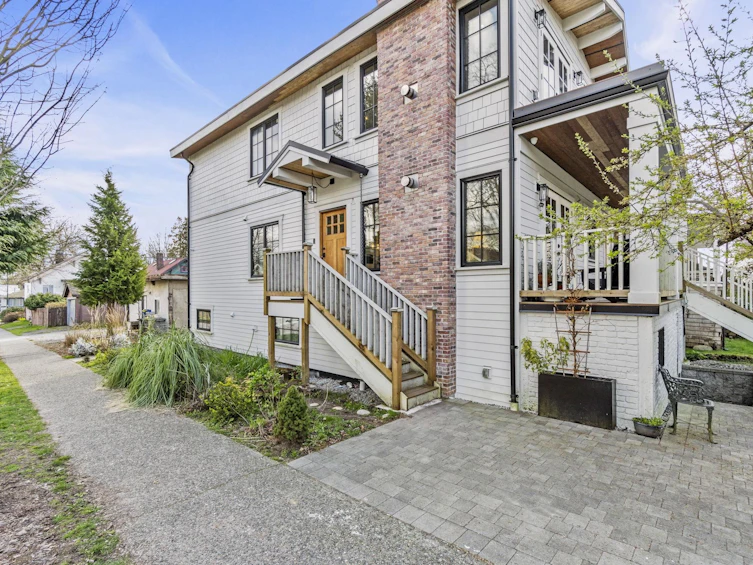 2072 Kitchener Street, Vancouver, BC, V5L 2W8 - 33