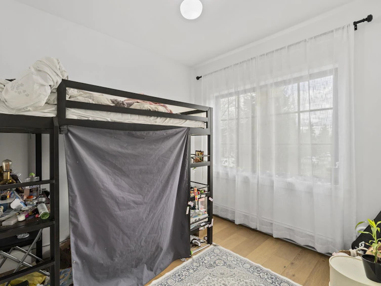 2072 Kitchener Street, Vancouver, BC, V5L 2W8 - 13
