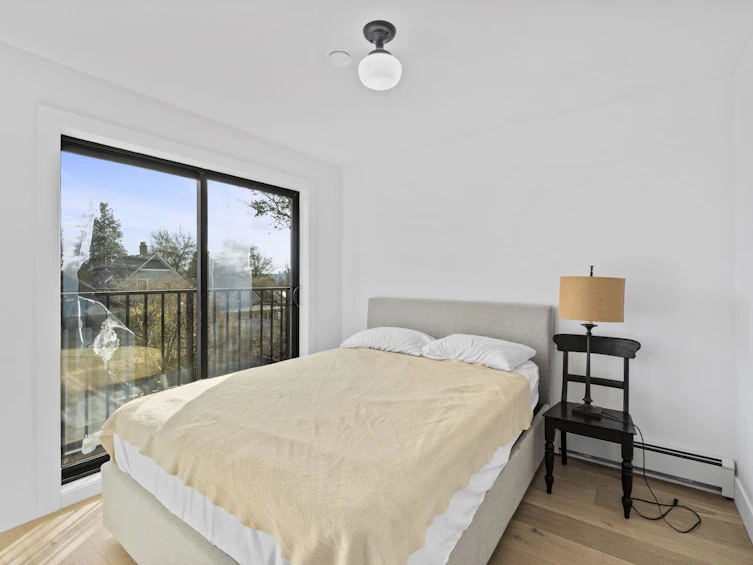 2072 Kitchener Street, Vancouver, BC, V5L 2W8 - 24