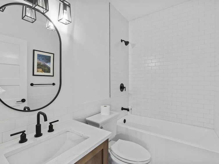 2072 Kitchener Street, Vancouver, BC, V5L 2W8 - 32