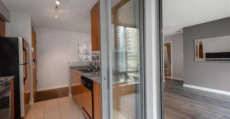 1405-1200 W Georgia Street, Vancouver, BC, V6E 4R2 - 10