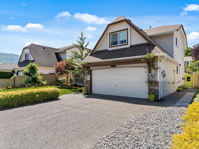 5715 Gillian Place - 3
