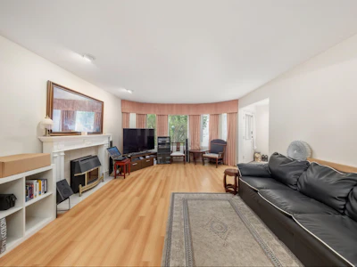 3830 Mckay Drive - 4