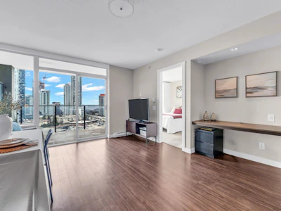 1501-570 Emerson Street - 4