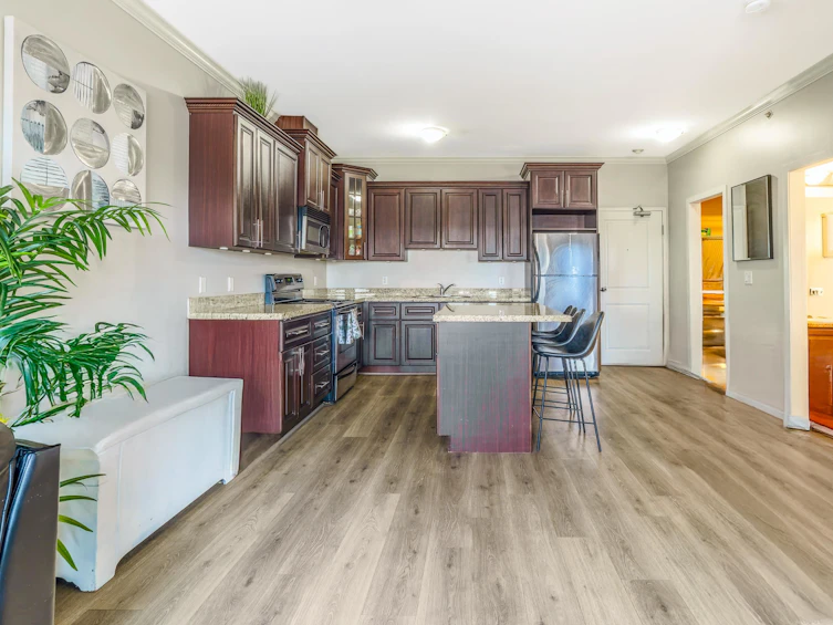 401-22363 Selkirk Avenue, Maple Ridge, BC, V2X 2X6 - 7