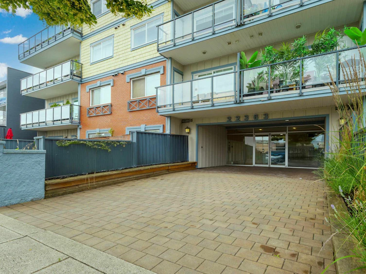 401-22363 Selkirk Avenue, Maple Ridge, BC, V2X 2X6 - 13
