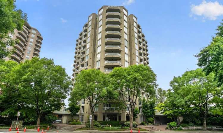 1503-1135 Quayside Drive