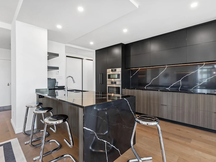 8C-1500 Alberni Street, Vancouver, BC, V6G 3C9 - 2
