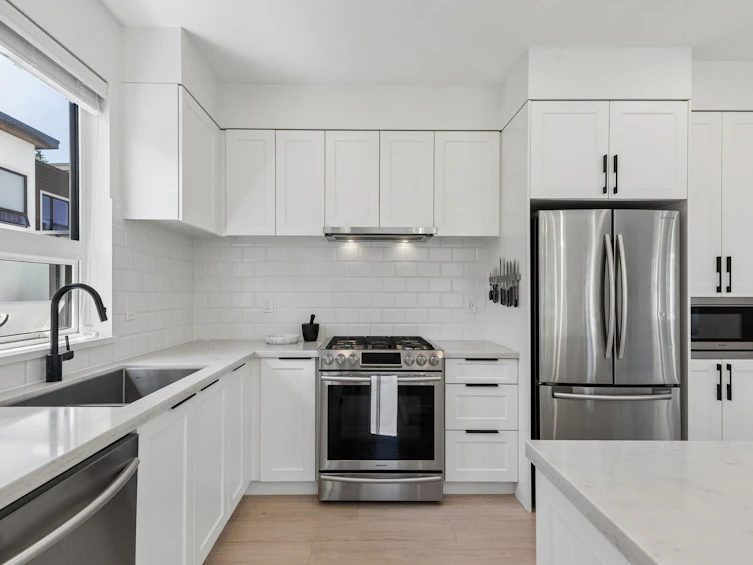 205-3021 St George Street, Port Moody, BC, V3H 0K3 - 5
