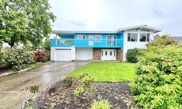 3071 Saltspring Court