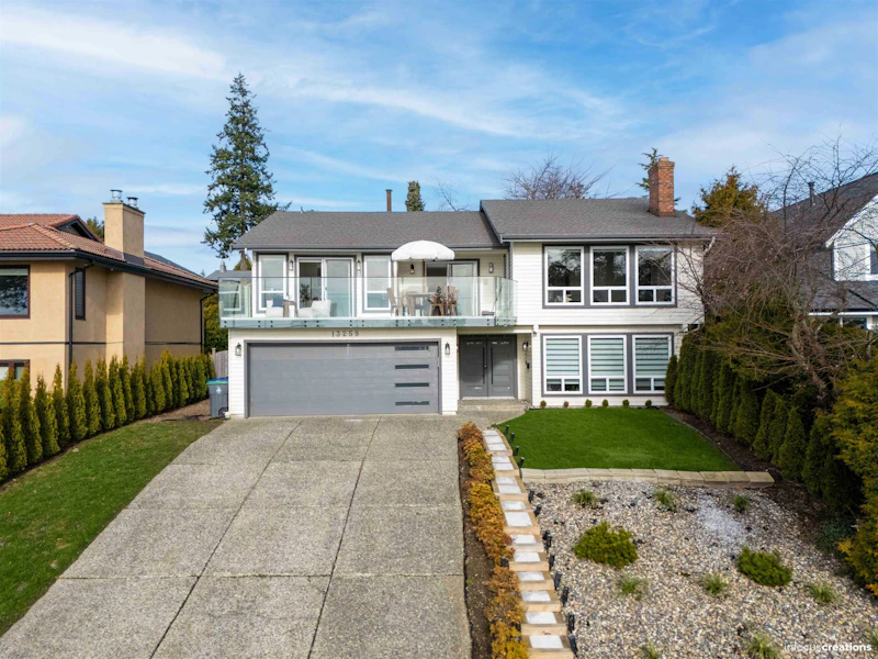 13259 14th Avenue, Surrey BC V4A 1G7